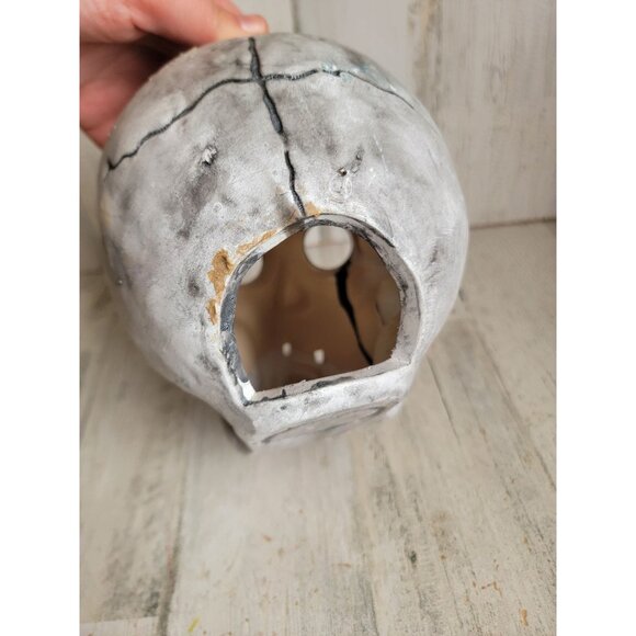 Ceramic skull tea light candle holder Halloween home decor - Picture 6 of 10